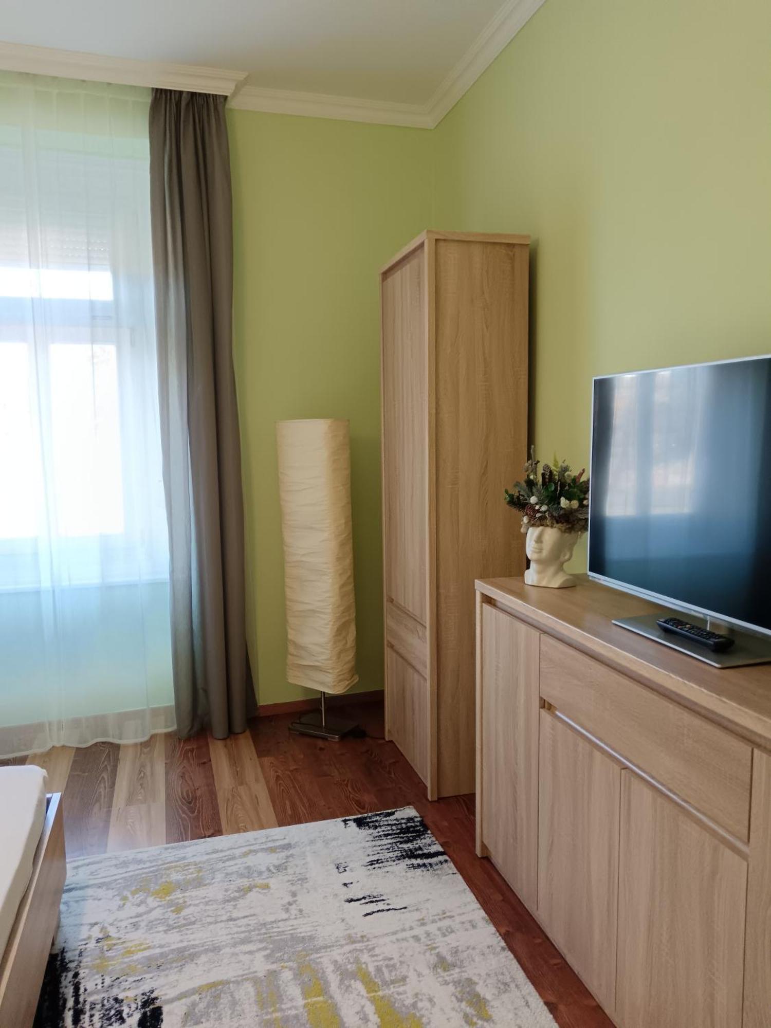 Harsfa Apartman Mako Exterior photo